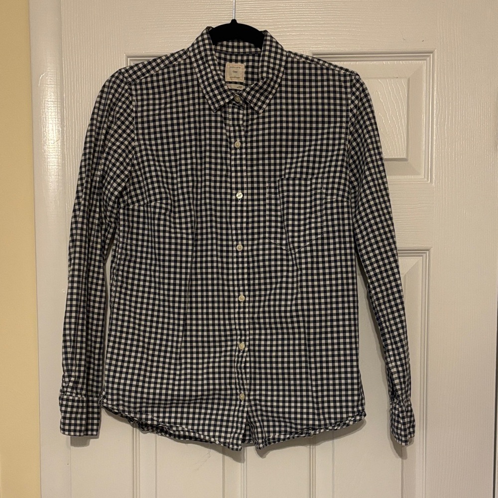 Women’s Gingham Button Down